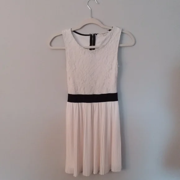 Rewind Dresses | Rewind Dress Off White and Black, Lace Top W/Pleated Bottom Design | Color: Black/White | Size: Xs | Mamajoscloset's Closet